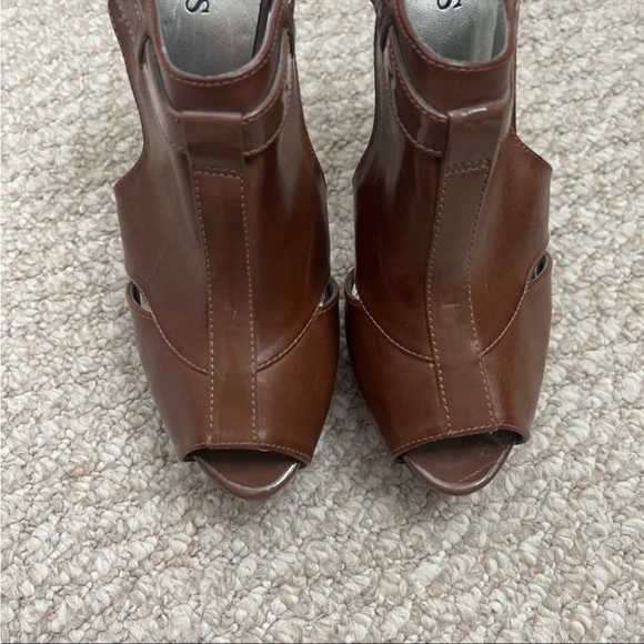 Guess Brown Size 8 Peeptoe Stilettos 2/$30 - Last chance - will be donated - Picture 2 of 5